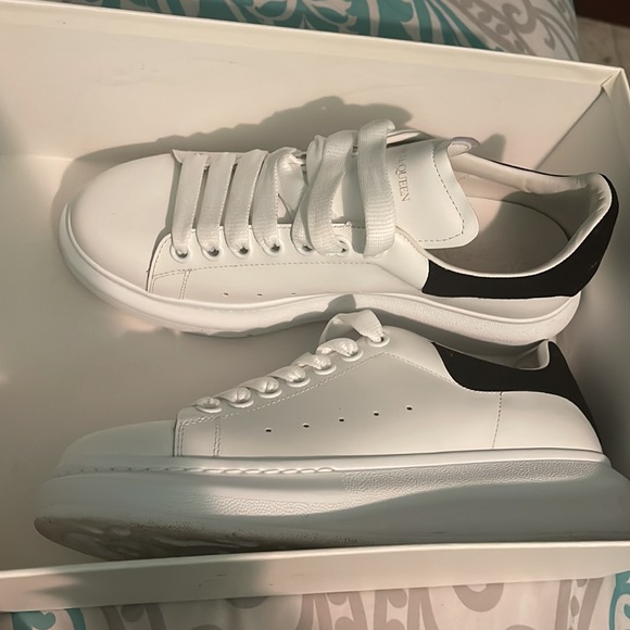 ALEXANDER MCQUEEN SNEAKERS - Picture 3 of 4